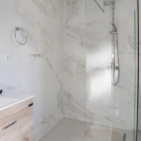 Levanda Luxury *